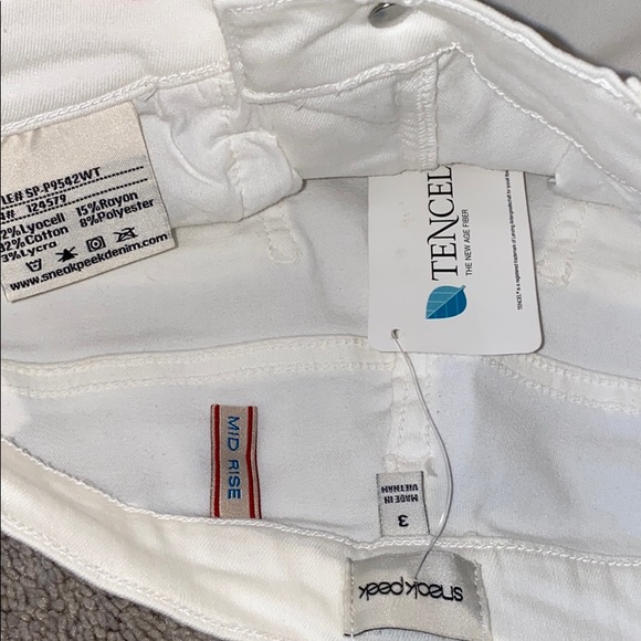 Sneak Peek White Skinny Jeans - Picture 7 of 9